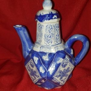 BLUE AND WHITE TEA POT